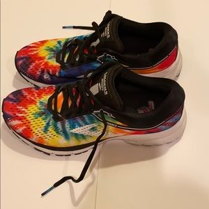 Brooks Rock ‘n’ Roll LAUNCH Shoes